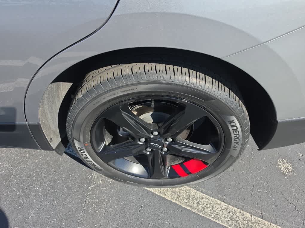 Used 2024 Chevrolet Equinox Premier w/ Redline Edition FWD image 16