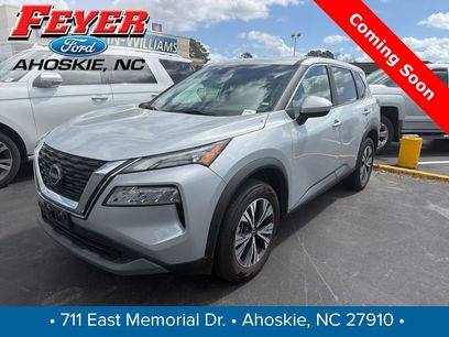 Used 2023 Nissan Rogue SV