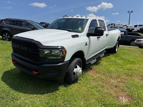 Used 2024 RAM 3500 Tradesman AWD/4WD image 10