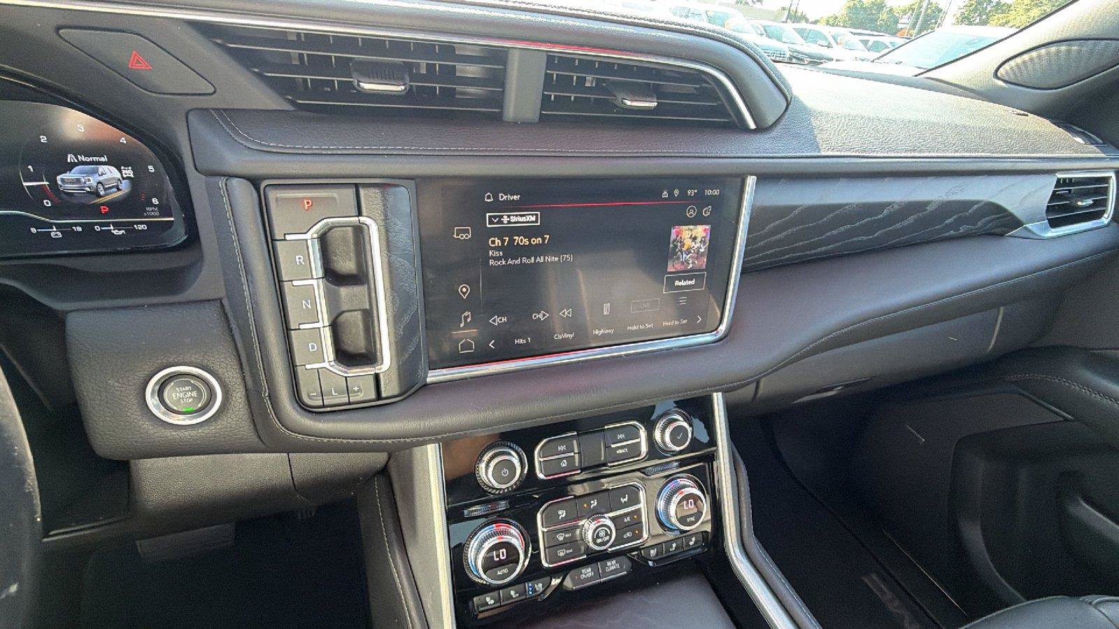 Used 2022 GMC Yukon Denali AWD/4WD image 6