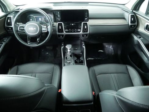 Certified 2023 Kia Sorento S image 19