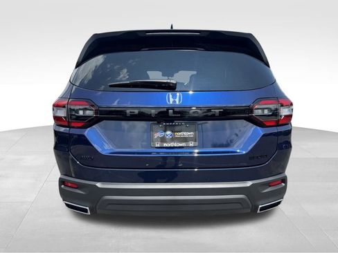 New 2025 Honda Pilot Sport image 19