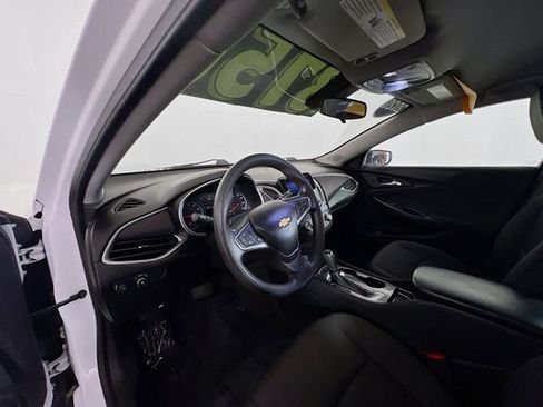Used 2020 Chevrolet Malibu LS FWD image 18