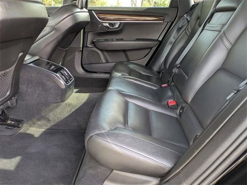 Used 2018 Volvo S90 T5 Momentum w/ Convenience Package image 25