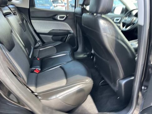 Certified 2022 Jeep Compass Latitude AWD/4WD image 11