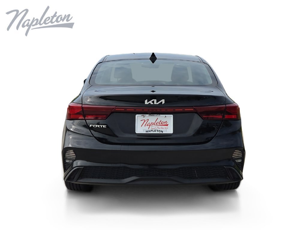 Used 2024 Kia Forte LXS FWD image 4