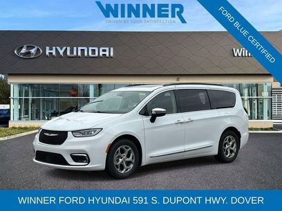 Used 2023 Chrysler Pacifica Limited