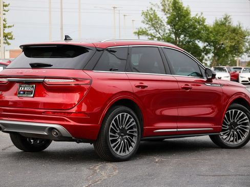 Used 2020 Lincoln Corsair Reserve w/ Appearance Package AWD/4WD image 3