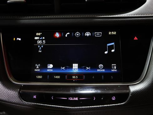 Used 2019 Cadillac XT5 FWD image 17