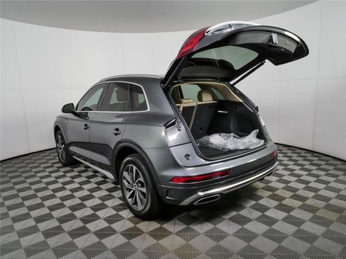 Used 2022 Audi Q5 2.0T Premium w/ Convenience Package AWD/4WD image 31