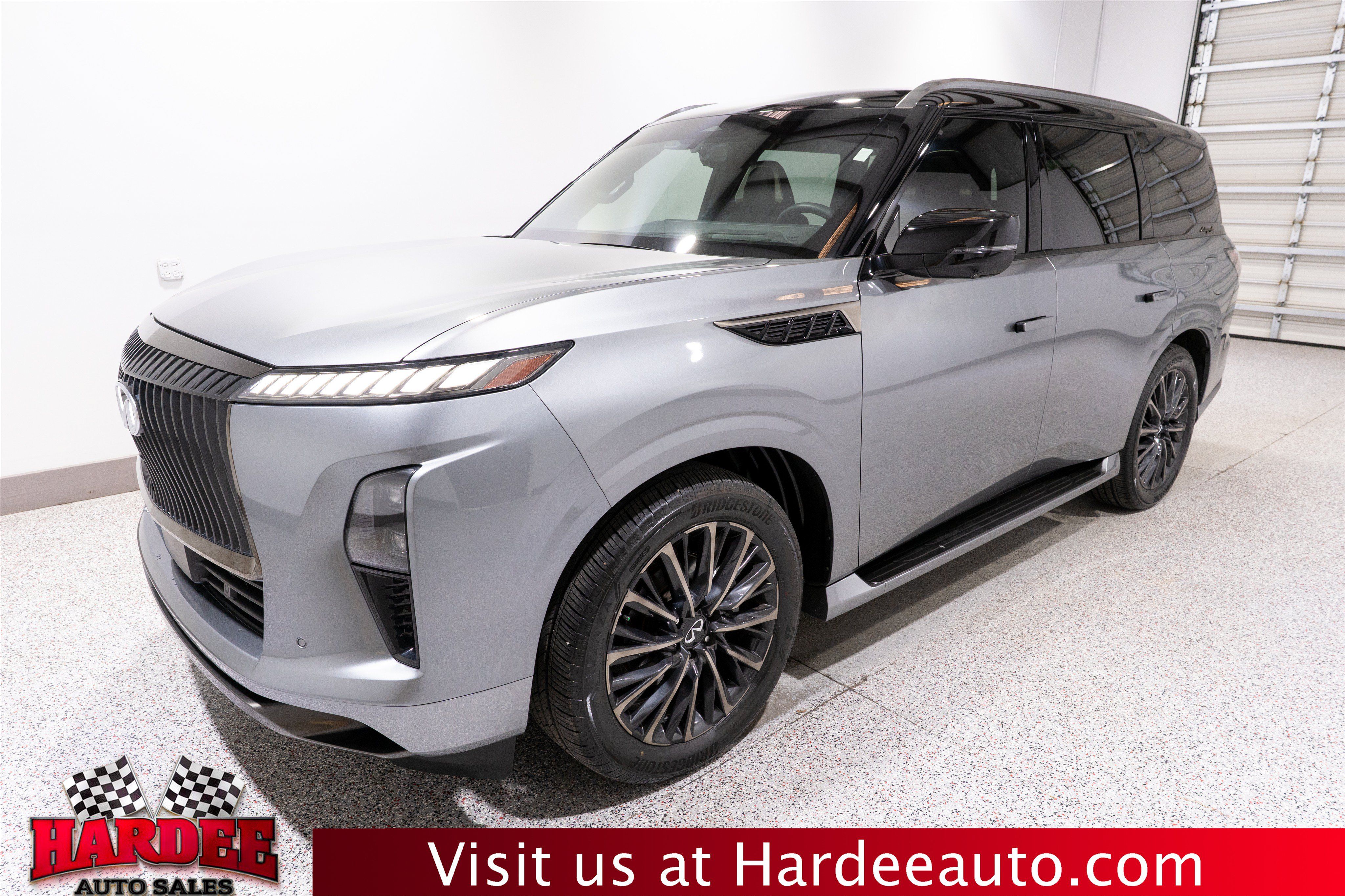 Used 2025 INFINITI QX80 Autograph AWD/4WD image 2