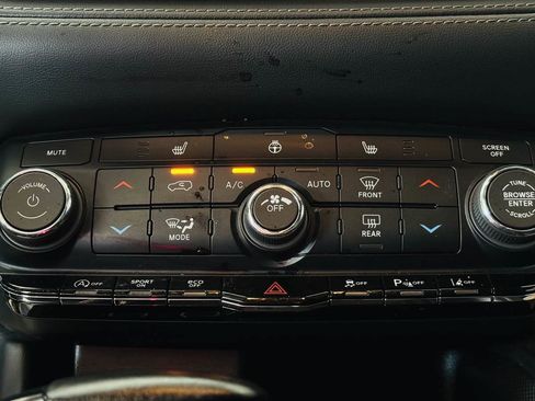 Used 2022 Dodge Durango GT RWD image 56