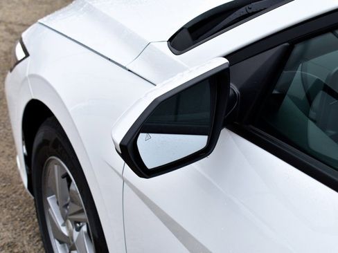 New 2026 Hyundai Elantra SE image 10