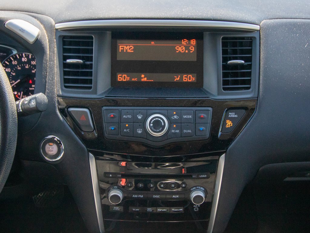 Used 2015 Nissan Pathfinder S FWD image 23