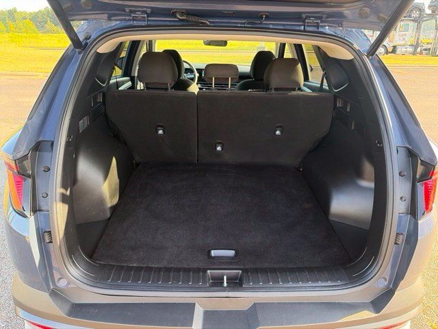 Used 2025 Hyundai Tucson SEL FWD image 13