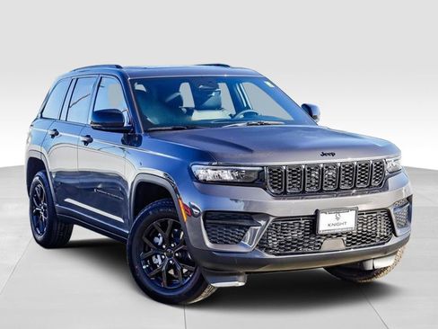 New 2025 Jeep Grand Cherokee Altitude image 2