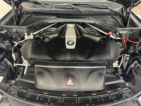 Used 2017 BMW X5 xDrive50i image 10