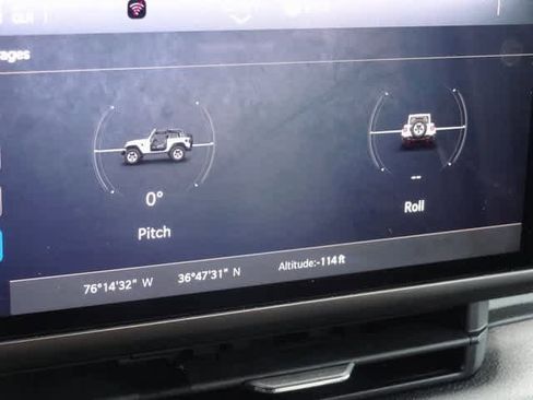 Used 2024 Jeep Wrangler Sport S image 26