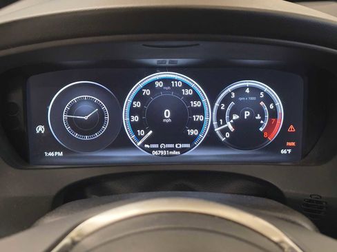 Used 2018 Jaguar F-PACE R-Sport image 27