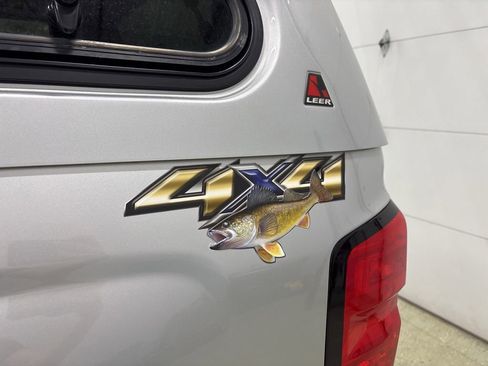 Used 2019 Chevrolet Silverado 1500 LT AWD/4WD image 9