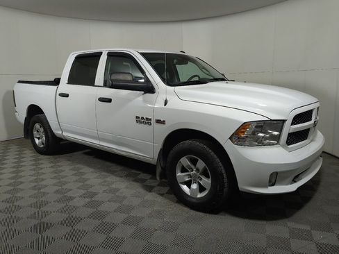 Used 2018 RAM 1500 Express image 11
