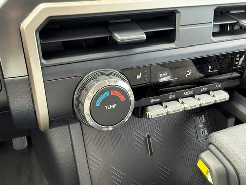 New 2026 Toyota Tacoma SR5 image 17