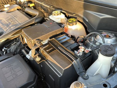 Used 2024 GMC Terrain AT4 image 35