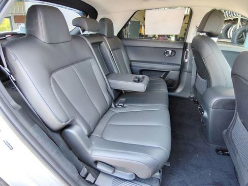 New 2025 Hyundai Ioniq 5 SEL RWD image 27