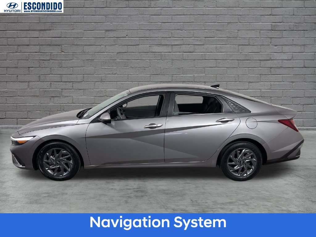 Certified 2024 Hyundai Elantra SEL FWD image 7
