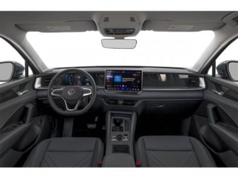 New 2025 Volkswagen Tiguan SE image 5