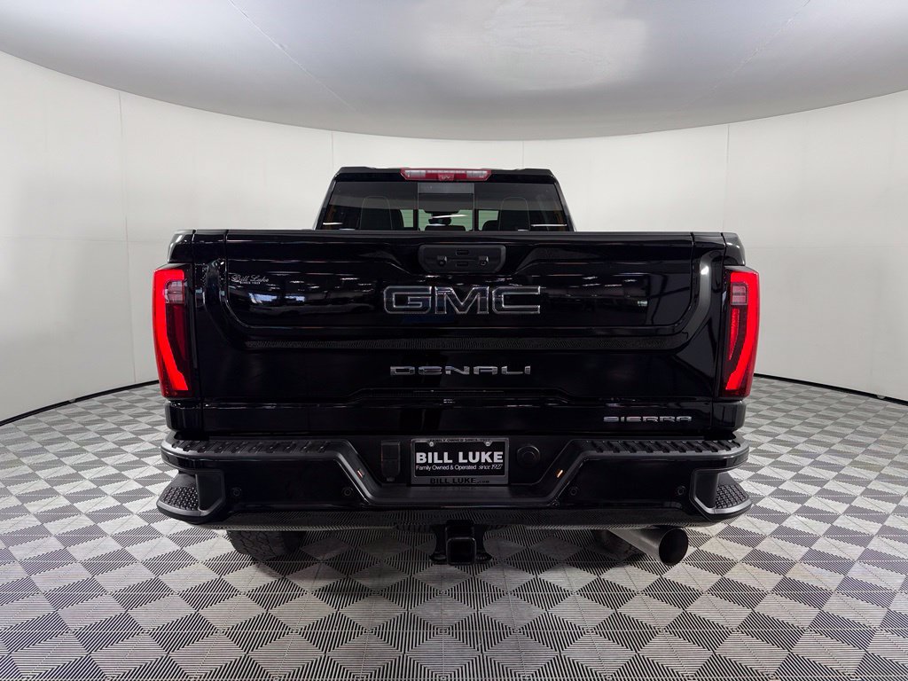 Used 2025 GMC Sierra 3500 Denali Ultimate AWD/4WD image 8
