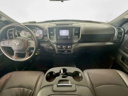 Used 2024 RAM 2500 Tradesman w/ Chrome Appearance Group image 10