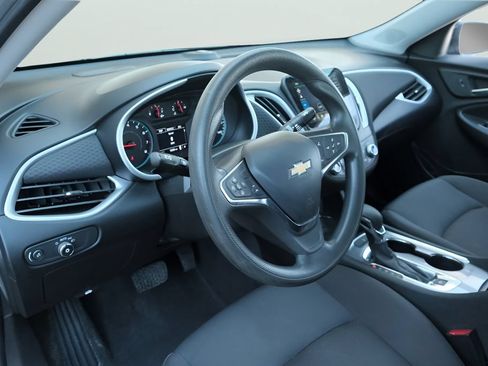 Used 2023 Chevrolet Malibu LT FWD image 7