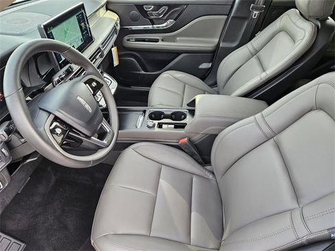 New 2026 Lincoln Corsair Premiere image 12