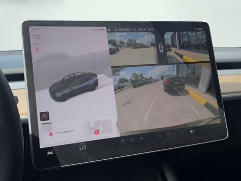 Used 2024 Tesla Model Y Long Range RWD image 52