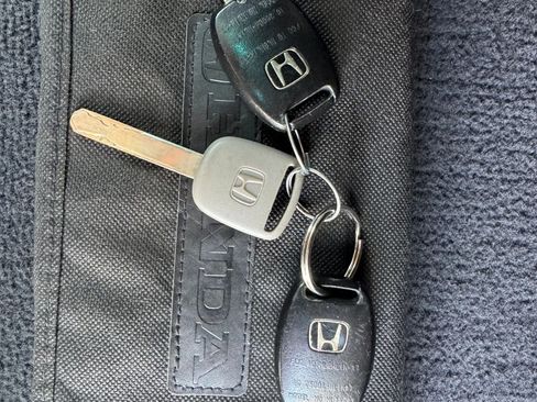 Used 2011 Honda CR-V EX-L image 36