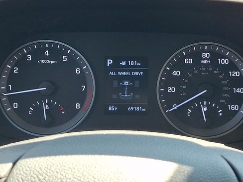 Used 2020 Hyundai Tucson Value AWD/4WD image 19