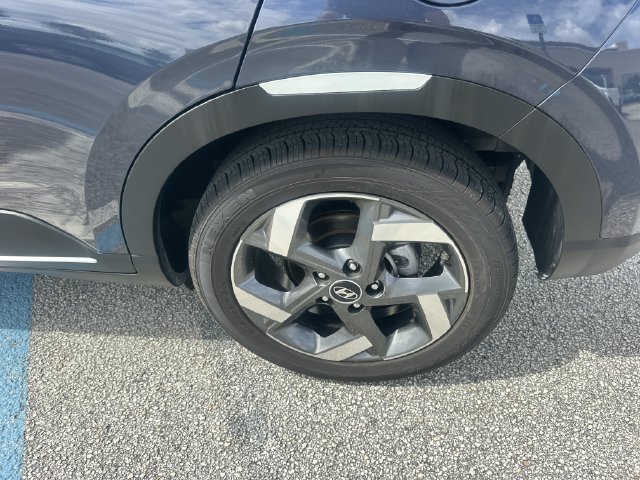 Certified 2025 Hyundai Venue Limited FWD image 10