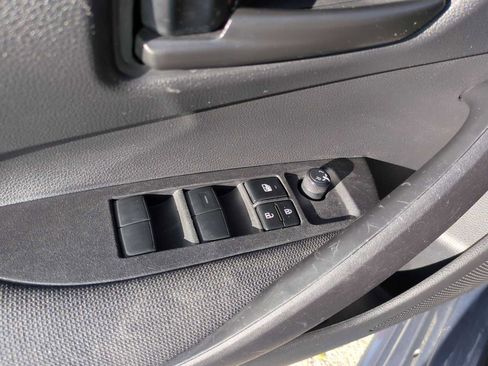 Used 2024 Toyota Corolla LE image 21