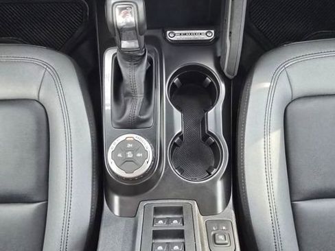 Used 2024 Ford Bronco Big Bend image 36