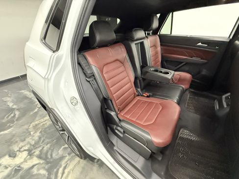 Used 2022 Volkswagen Atlas Cross Sport SEL Premium R-Line AWD/4WD image 25