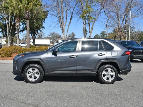 Used 2020 Toyota RAV4 XLE image 2
