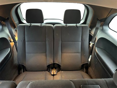 Used 2017 Dodge Durango SXT w/ 3rd Row Seating Group image 13