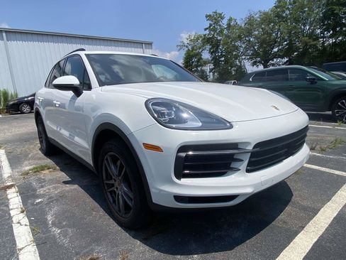 Used 2019 Porsche Cayenne AWD/4WD image 2