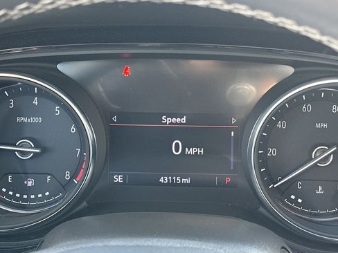 Certified 2022 Buick Encore GX Select w/ Experience Buick Package image 22