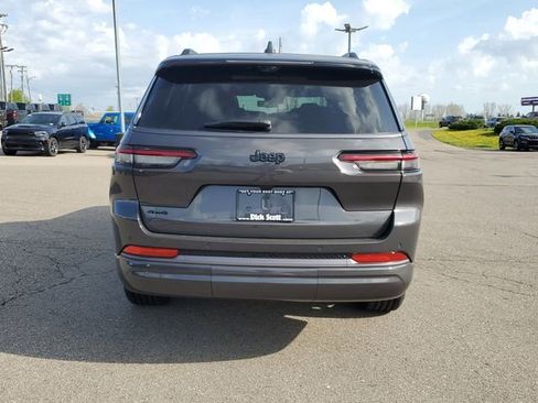 New 2026 Jeep Grand Cherokee L Limited AWD/4WD image 6