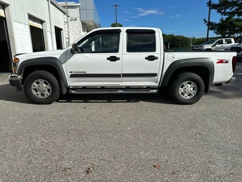 Used 2004 Chevrolet Colorado LS RWD image 2