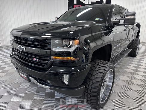 Used 2017 Chevrolet Silverado 1500 LT w/ All Star Edition AWD/4WD image 3