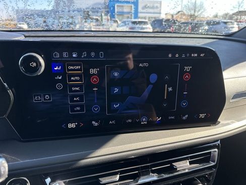 New 2026 Chevrolet Traverse LT image 19