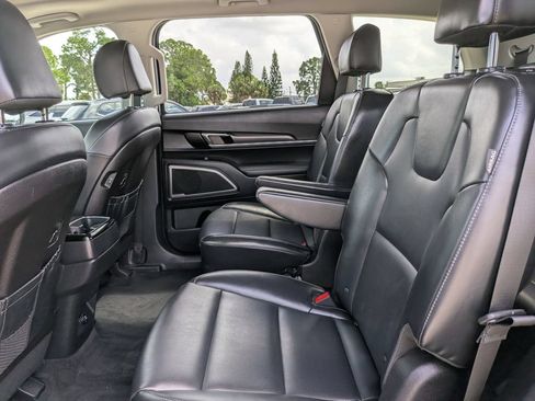 Certified 2025 Kia Telluride S AWD/4WD image 19
